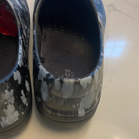 CROCS Black and Gray Floral Clogs - Picture 11 of 15